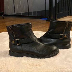 Women’s Black Motto Boot 7